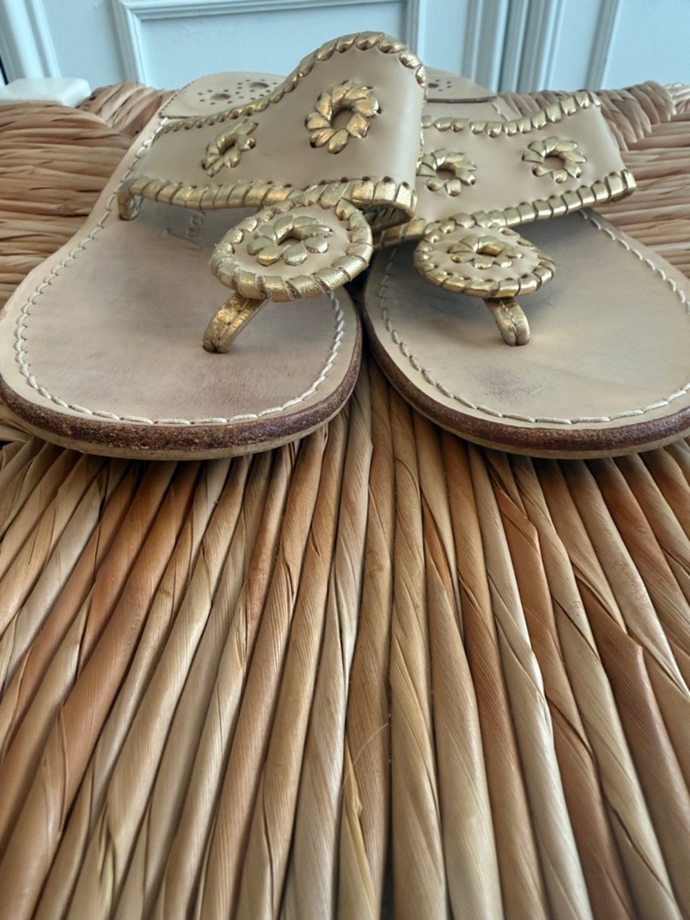 Jack Rogers Tan and Gold Womens Sandal Leather Preppy Jacqueline Kennedy Classic - Picture 6 of 9